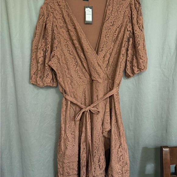 NWTCity Chic Dress Womens plus size
XXL Brown Crossover Floral Lace
Short Sleeve - Picture 3 of 10